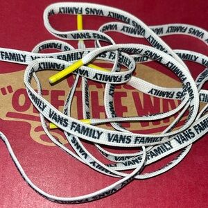 Vans family shoelaces. Authentic.